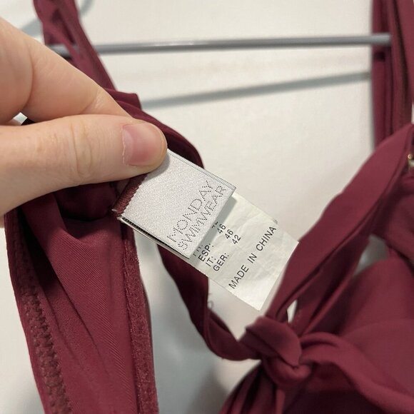 Monday Swimwear Clovelly Bikini Top in Burgundy Red‎ Size XL - Picture 6 of 8